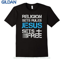 GILDAN Short Sleeve Hip Hop Tee T Shirt Jesus Sets Free - Religion Sets Rules - Christian T Shirt